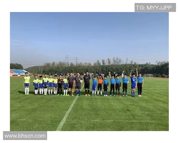 日本中二足球明星的成长之路与梦想追逐的精彩故事