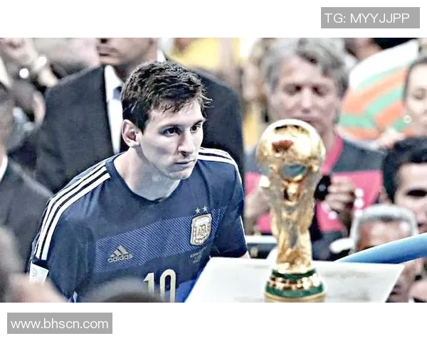 最年轻高薪足球明星崛起背后的故事与挑战